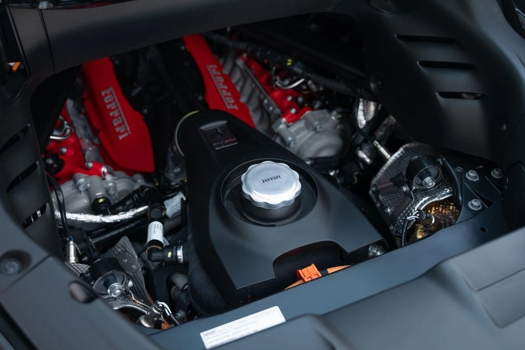 2024 Ferrari SF90 Spider - Image 28 of 31