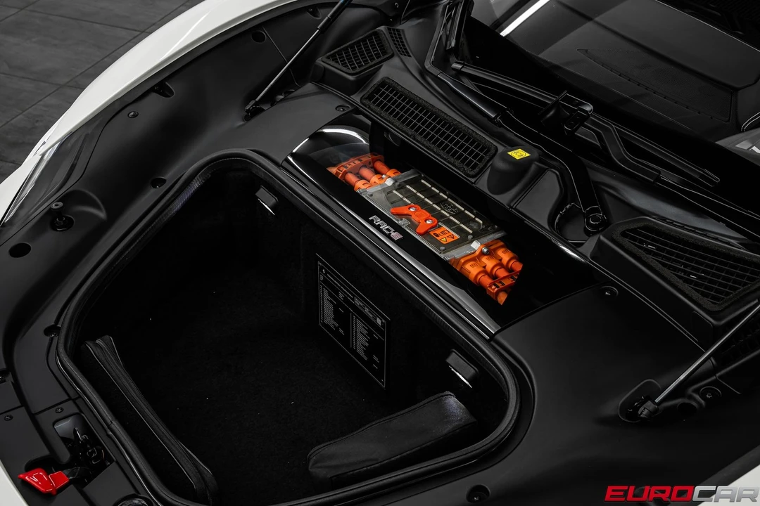 2024 Ferrari SF90 Stradale - Image 11 of 31