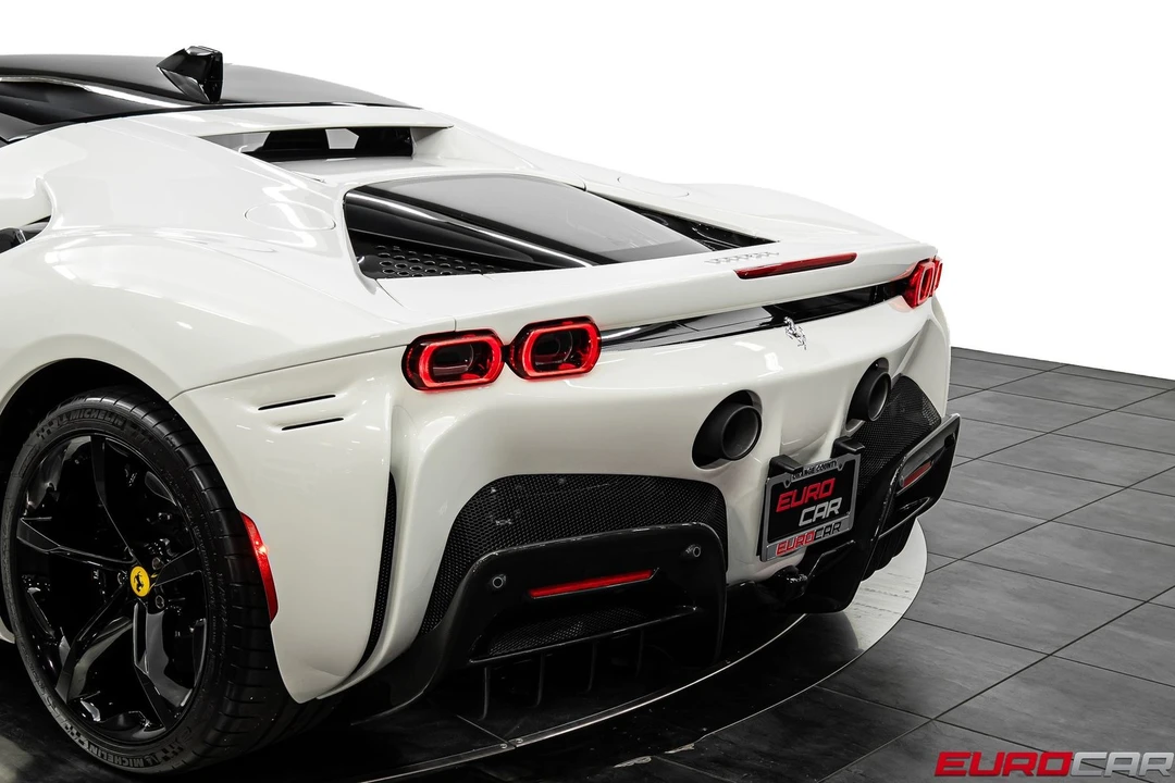 2024 Ferrari SF90 Stradale - Image 24 of 31