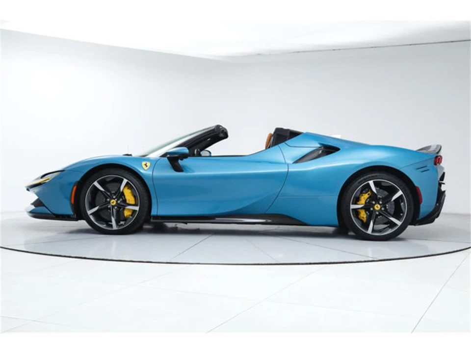 2024 Ferrari 12Cilindri Spider - Image 4 of 31