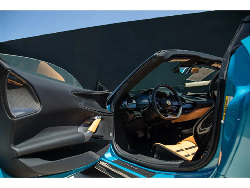 2024 Ferrari 12Cilindri Spider - Image 22 of 31