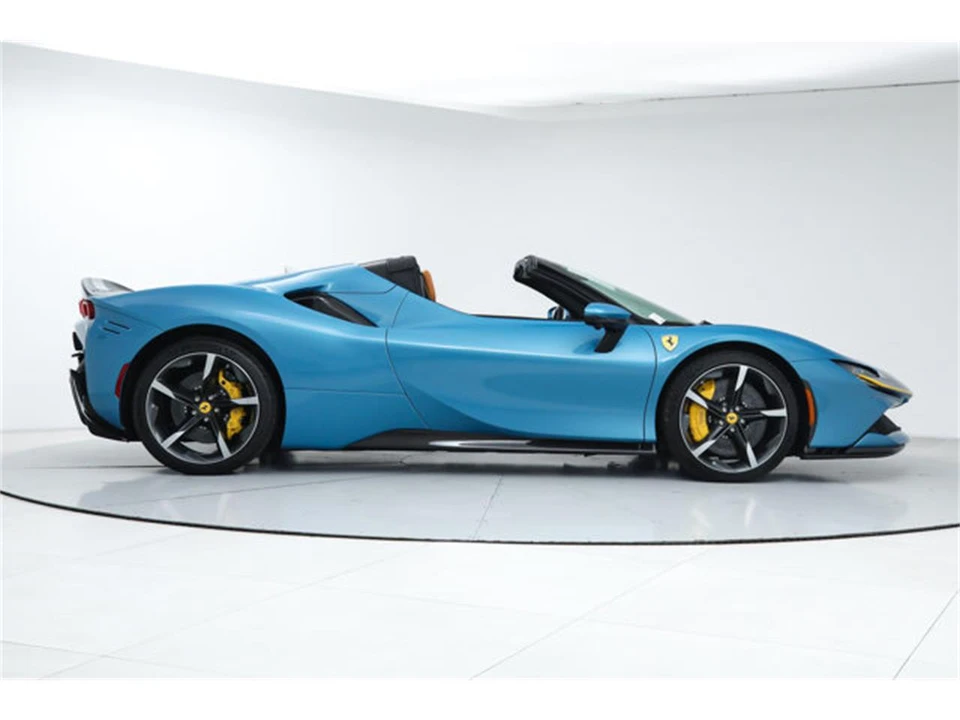 2024 Ferrari 12Cilindri Spider - Image 27 of 31
