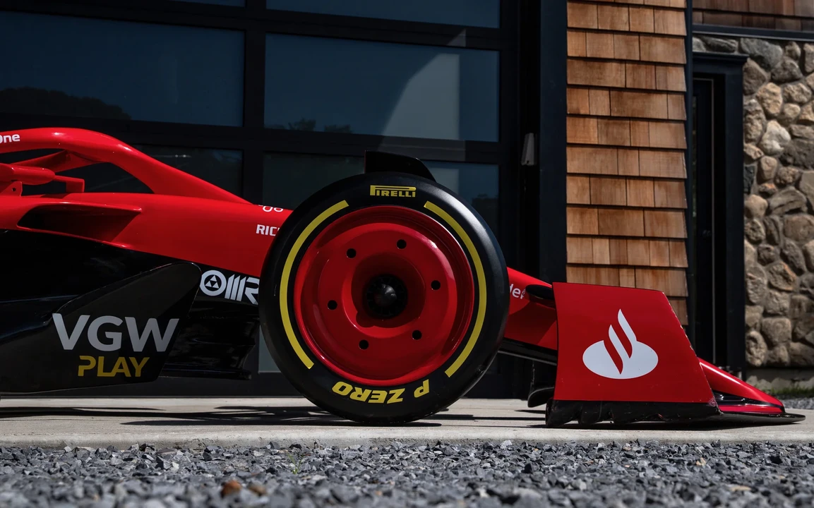 2024 Ferrari - Image 25 of 31