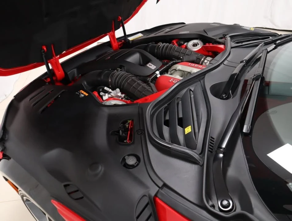 2024 Ferrari Purosangue - Image 19 of 19