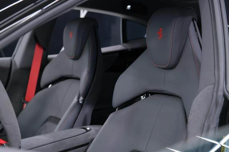 2024 Ferrari Purosangue - Image 9 of 15