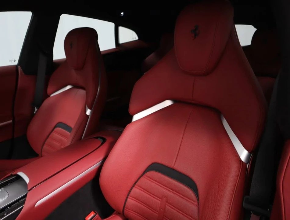 2024 Ferrari Purosangue - Image 18 of 20
