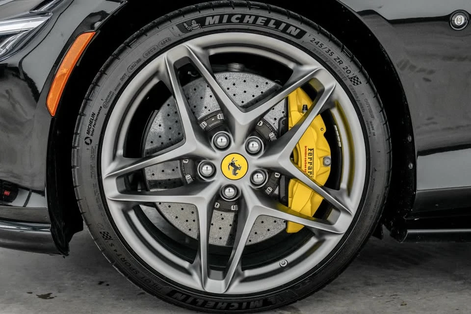 2024 Ferrari Roma - Image 9 of 19