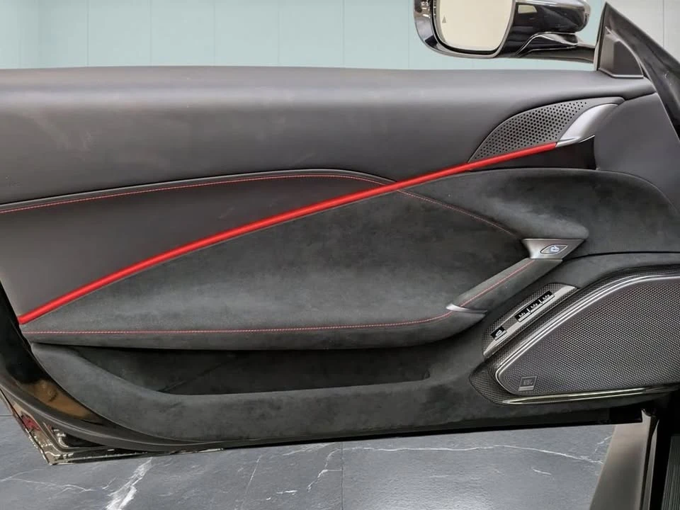 2024 Ferrari Roma - Image 14 of 20