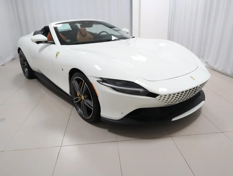 2024 Ferrari Roma Spider - Image 5 of 20