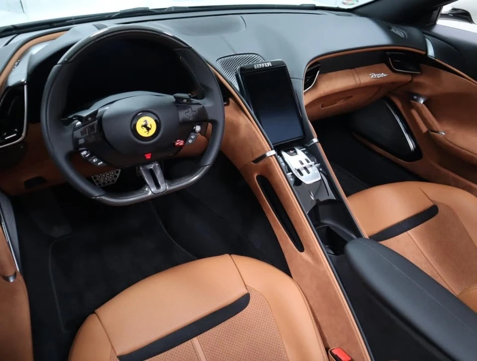 2024 Ferrari Roma Spider - Image 17 of 20