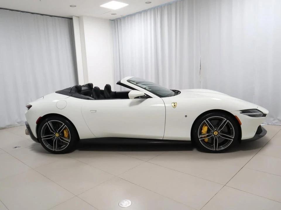 2024 Ferrari Roma Spider - Image 8 of 20