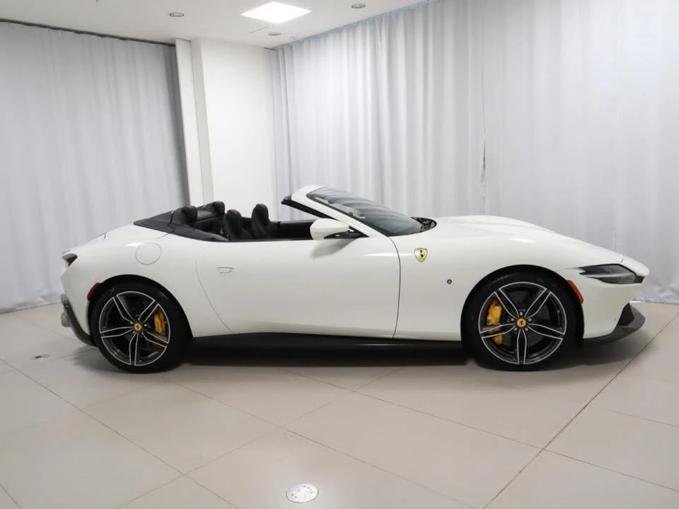 2024 Ferrari Roma Spider - Image 8 of 20