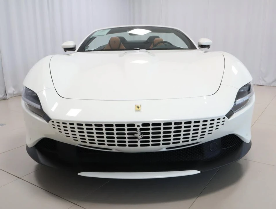 2024 Ferrari Roma Spider - Image 4 of 20
