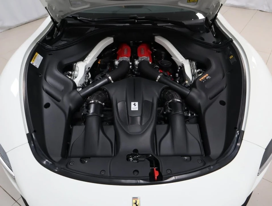 2024 Ferrari Roma Spider - Image 20 of 20