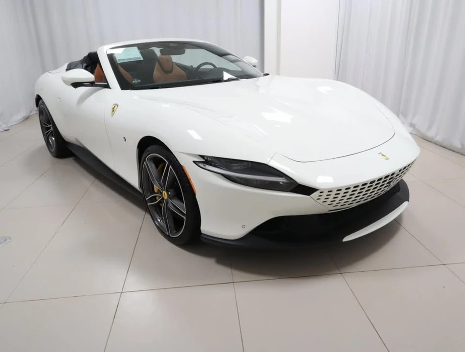 2024 Ferrari Roma Spider - Image 5 of 20