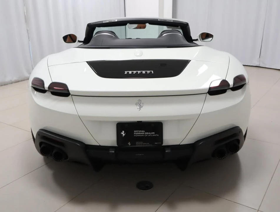 2024 Ferrari Roma Spider - Image 12 of 20