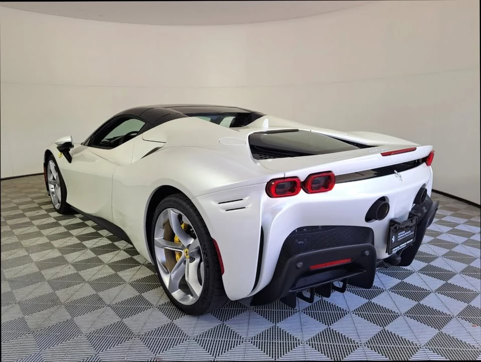 2024 Ferrari SF90 Spider - Image 5 of 19
