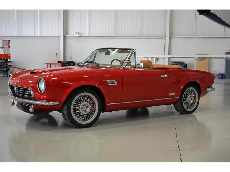 2024 Fiat 124 Sport Spider - Image 3 of 10