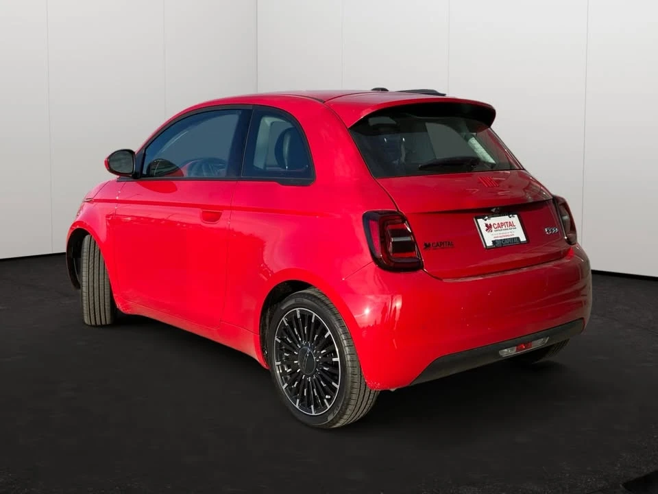 2024 Fiat 500e - Image 3 of 19