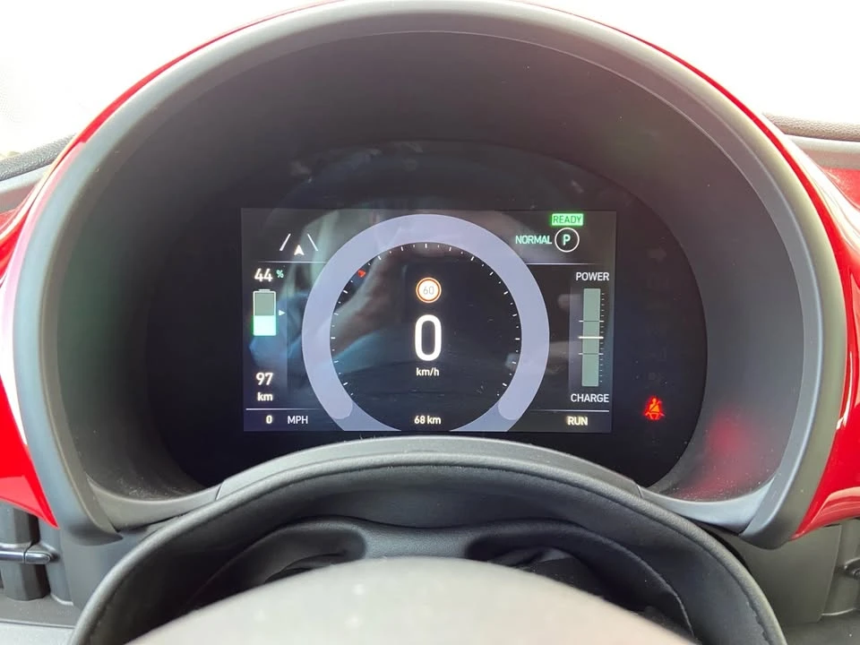 2024 Fiat 500e - Image 13 of 19