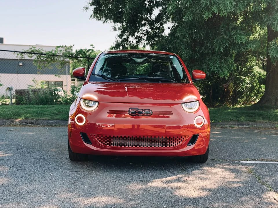 2024 Fiat 500e - Image 9 of 11