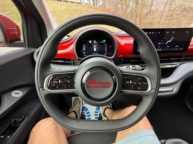 2024 Fiat 500e - Image 19 of 21