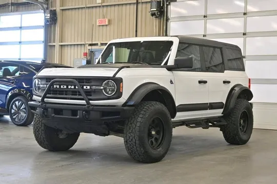 2024 Ford Bronco Black Diamond