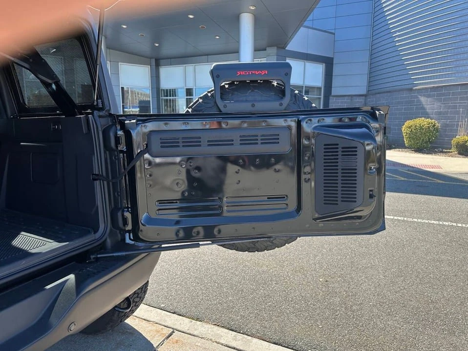 2024 Ford Bronco 6th Gen - Image 19 of 20