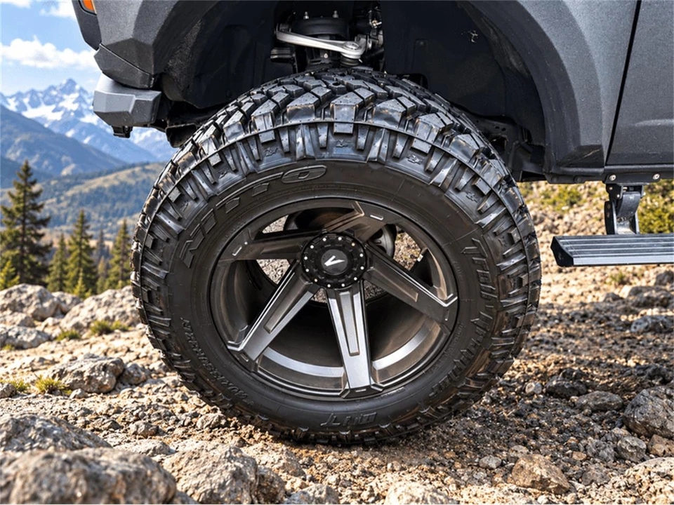 2024 Ford Bronco 6th Gen - Image 10 of 14