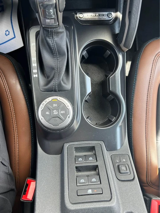 2024 Ford Bronco 6th Gen - Image 13 of 14