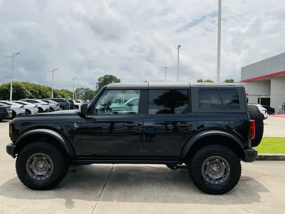 2024 Ford Bronco 6th Gen - Image 2 of 18