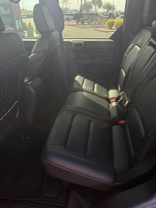 2024 Ford Bronco 6th Gen - Image 6 of 8