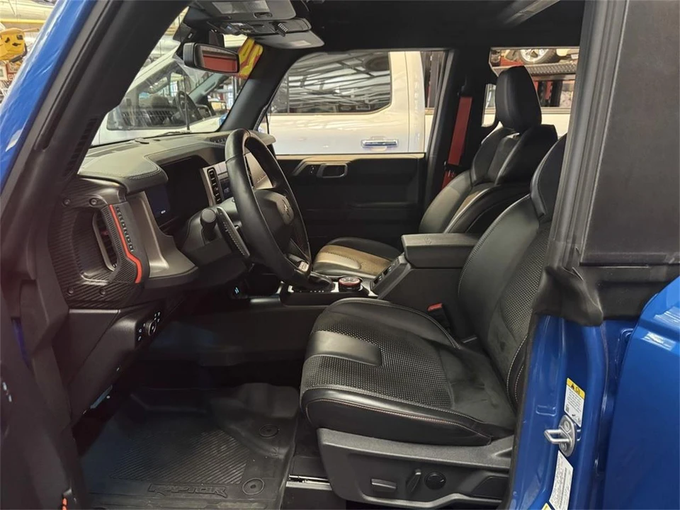 2024 Ford Bronco 6th Gen - Image 5 of 16