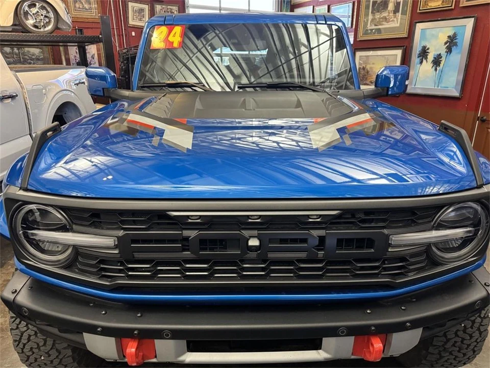 2024 Ford Bronco 6th Gen - Image 3 of 16