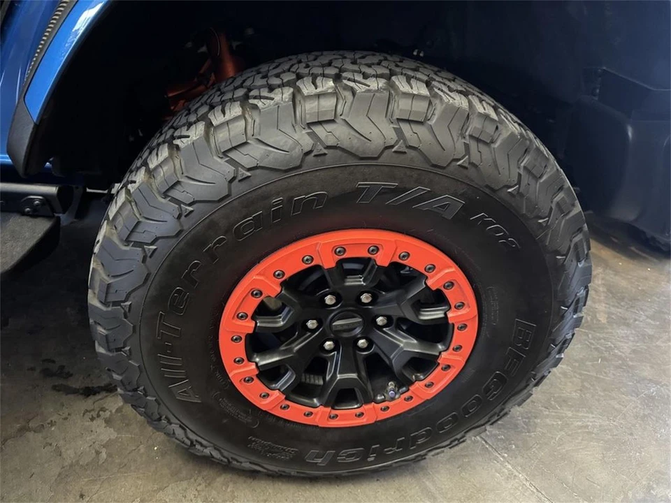2024 Ford Bronco 6th Gen - Image 15 of 16