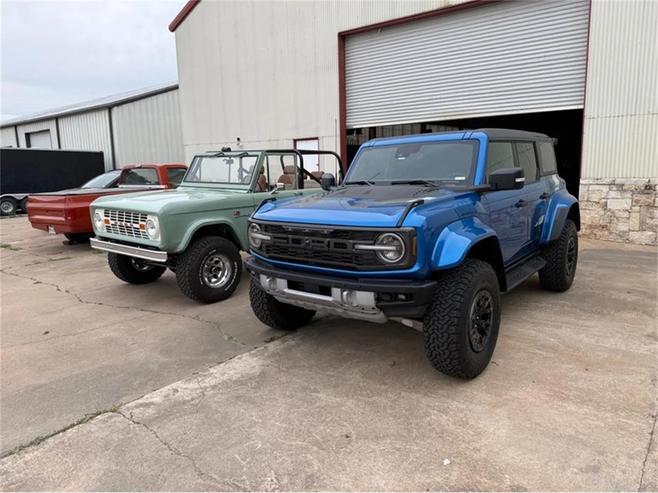 2024 Ford Bronco 6th Gen - Image 2 of 31