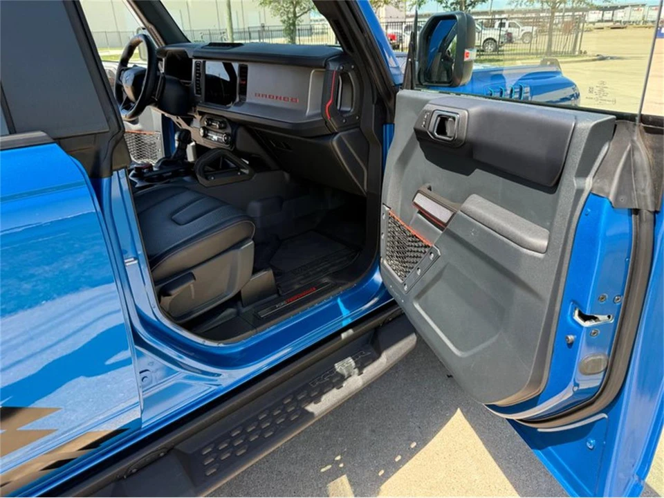 2024 Ford Bronco 6th Gen - Image 21 of 31
