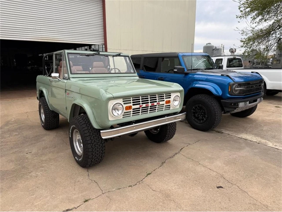 2024 Ford Bronco 6th Gen - Image 28 of 31