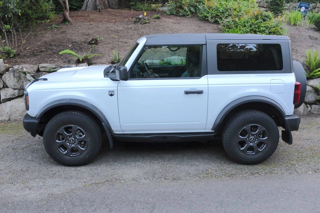 2024 Ford Bronco 6th Gen - Image 2 of 9