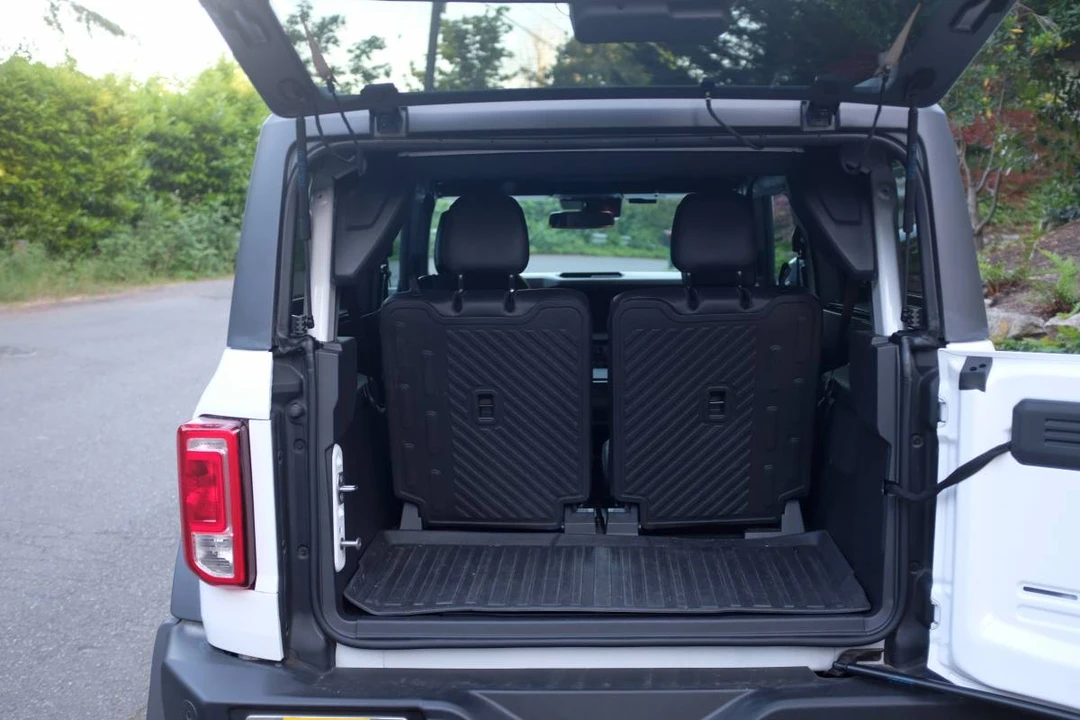 2024 Ford Bronco 6th Gen - Image 8 of 9