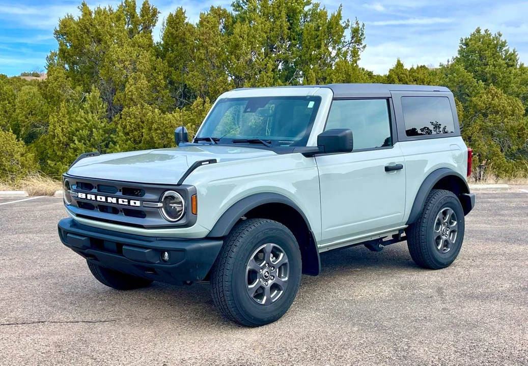 2024 Ford Bronco 6th Gen - Image 2 of 10