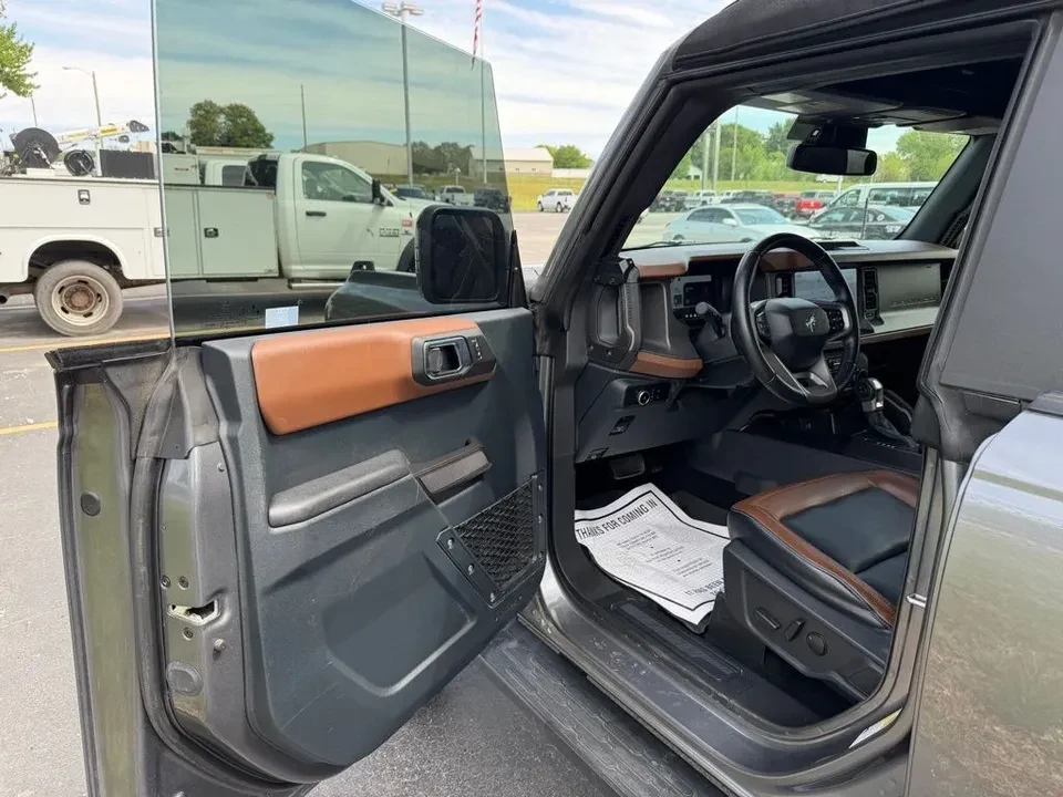 2024 Ford Bronco 6th Gen - Image 15 of 19