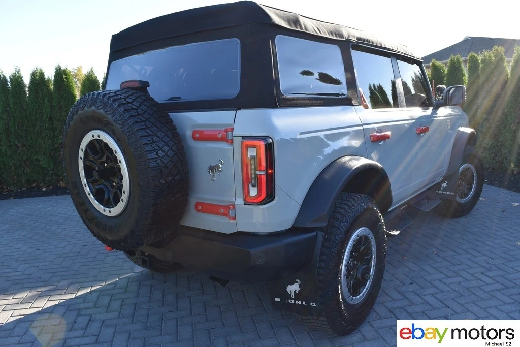 2024 Ford Bronco 6th Gen - Image 17 of 21