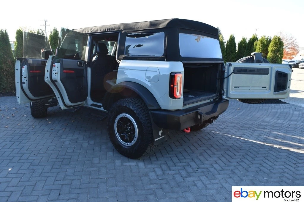 2024 Ford Bronco 6th Gen - Image 18 of 21
