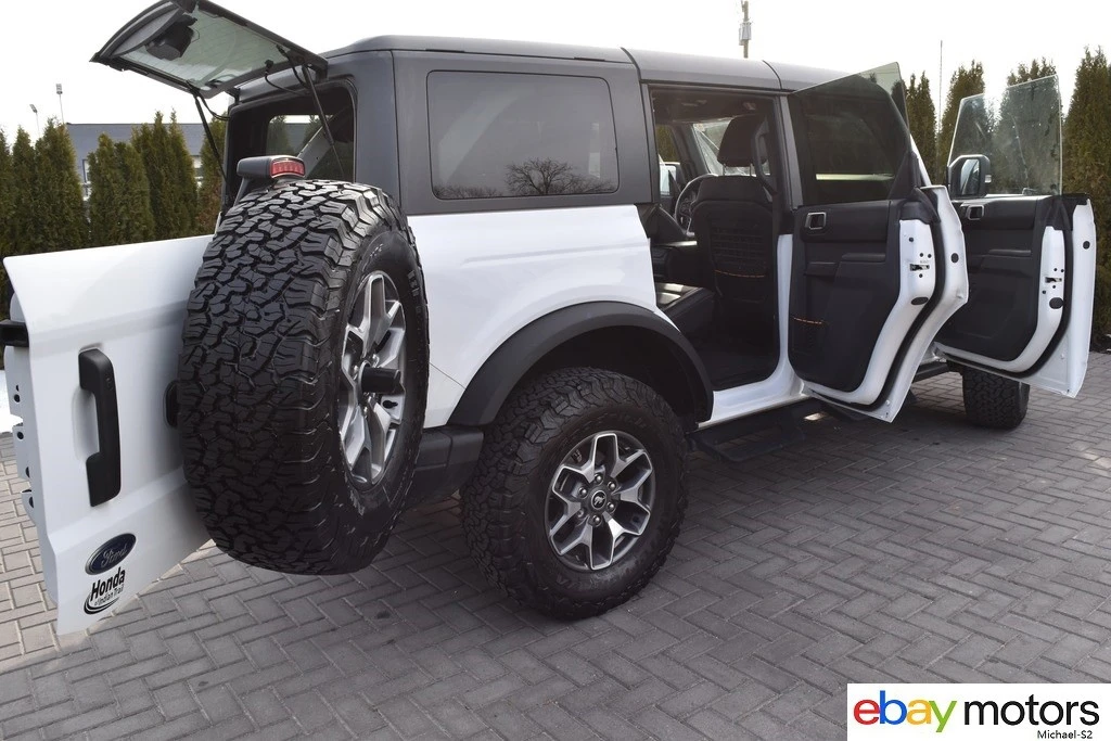2024 Ford Bronco 6th Gen - Image 20 of 21