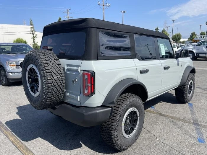 2024 Ford Bronco 6th Gen - Image 19 of 21