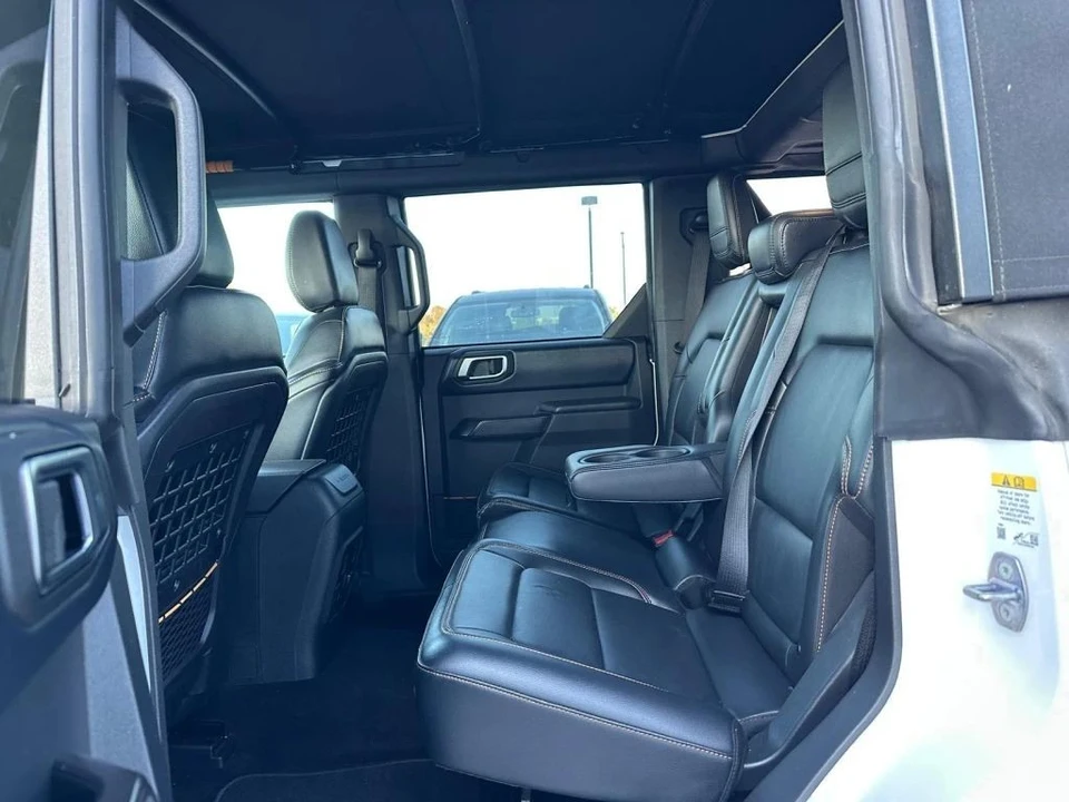 2024 Ford Bronco 6th Gen - Image 9 of 17