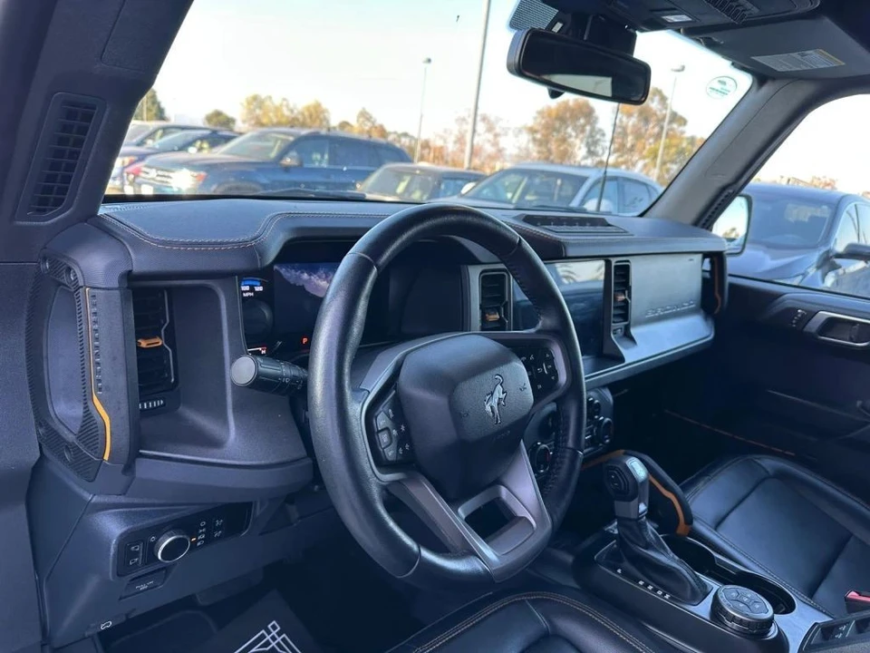 2024 Ford Bronco 6th Gen - Image 9 of 16