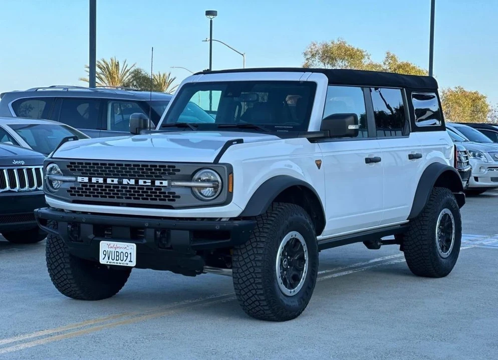 2024 Ford Bronco 6th Gen - Image 2 of 16