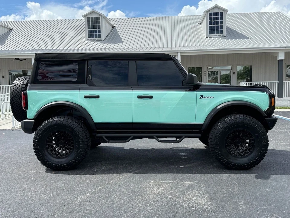 2024 Ford Bronco 6th Gen - Image 3 of 12